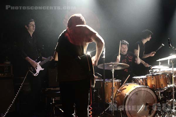 AND YOU WILL KNOW US BY THE TRAIL OF DEAD - 2007-03-11 - PARIS - Trabendo - Conrad Keely - Jason Patrick Reece - Daniel Wood - Doni Schroader